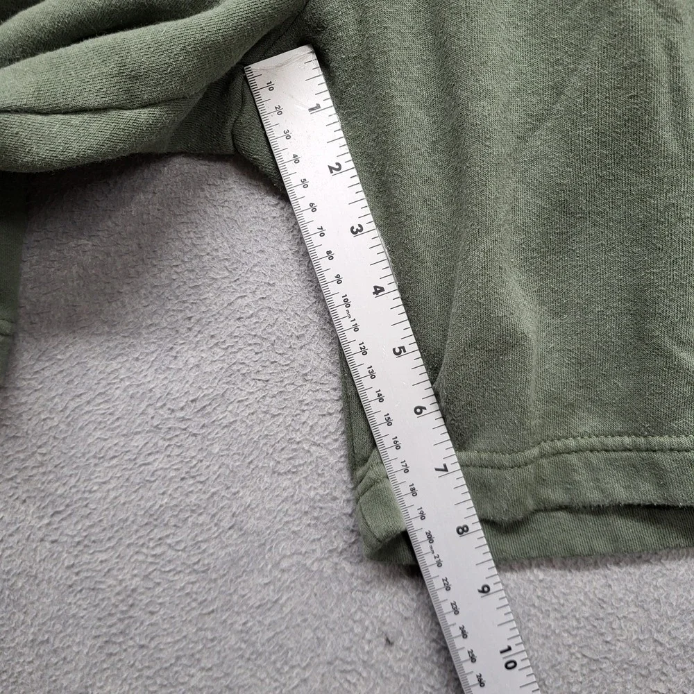The North Face Men Activewear Shorts M Green Logo Embroidery Sweat Patch